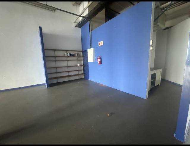 191M² WAREHOUSE TO LET IN WYNBERG